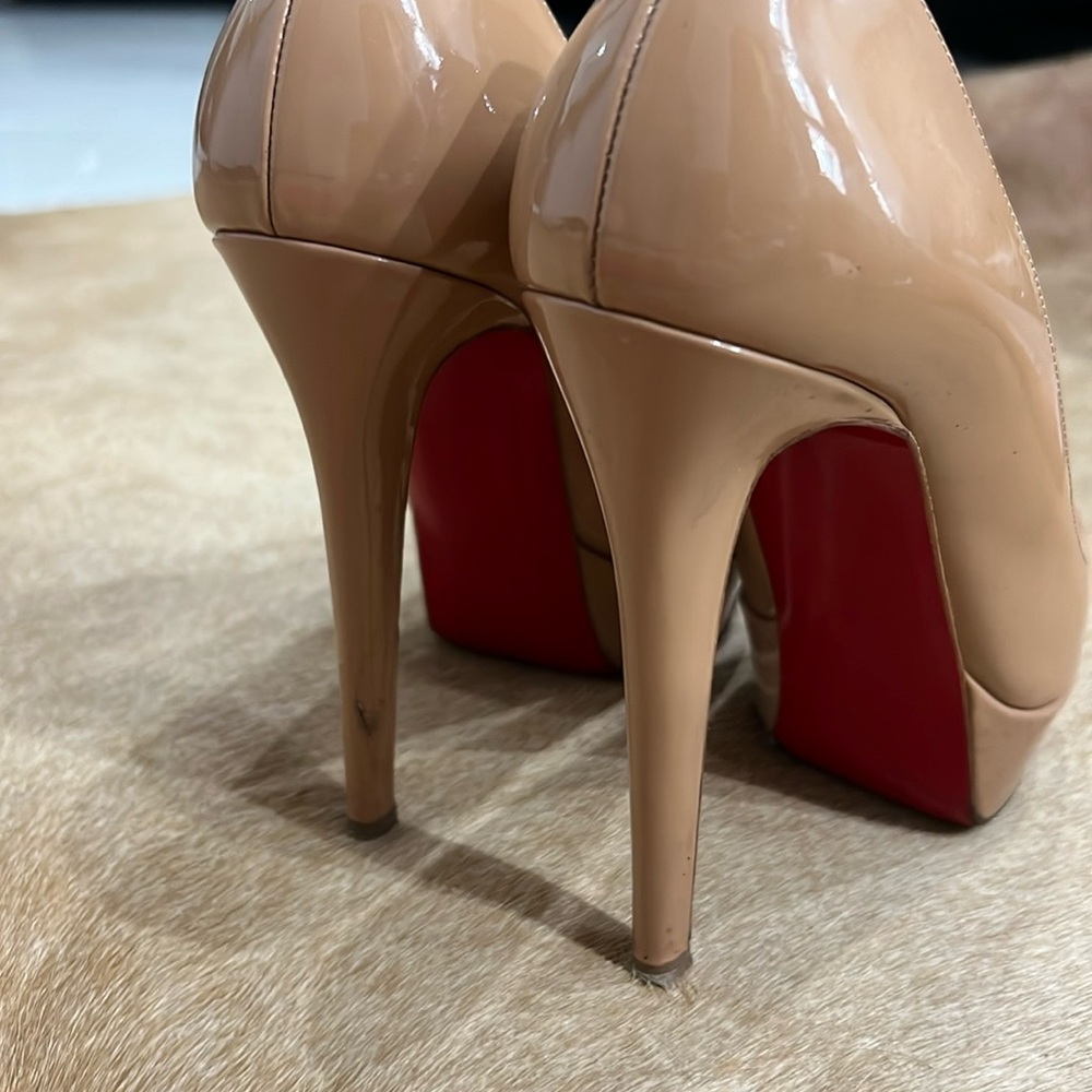 Christian louboutin bianca patent beige size 37 - Picture 5 of 7